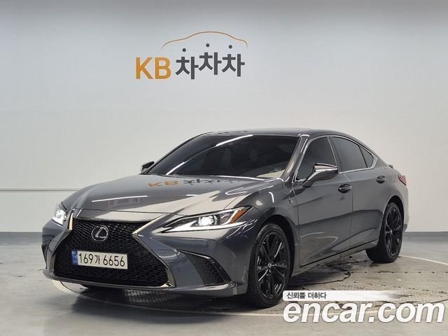 Lexus ES 7-го поколения F-Sport Design Package - фото 0