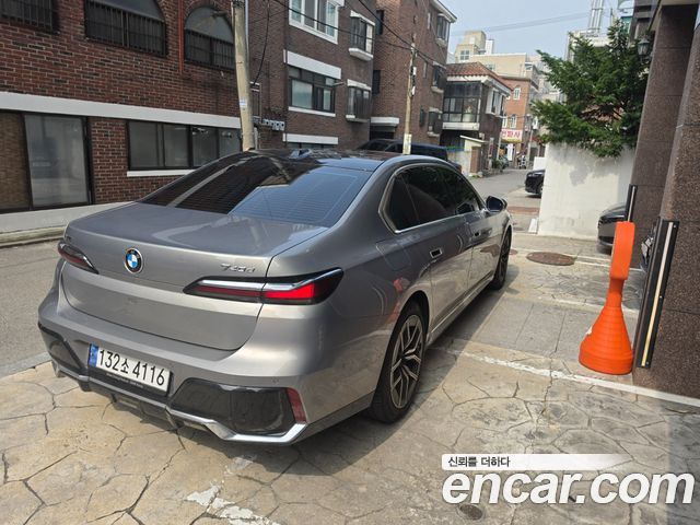 BMW 7-Series G70 740d xDrive M Sport - фото 2