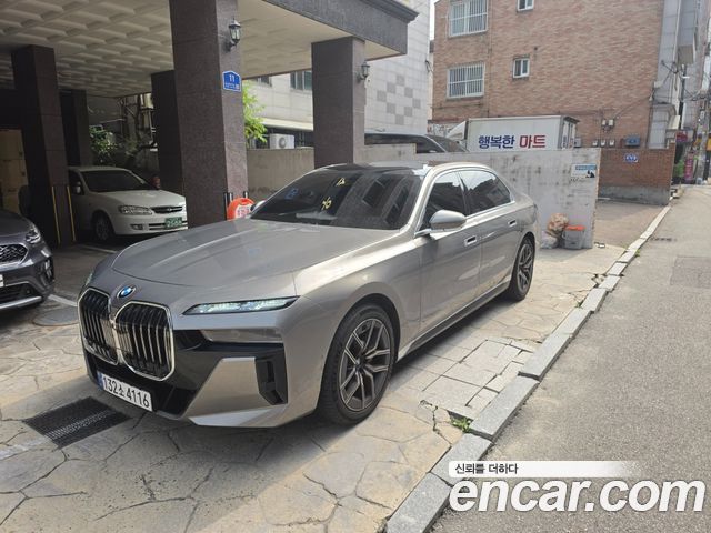 BMW 7-Series G70 740d xDrive M Sport - фото 3