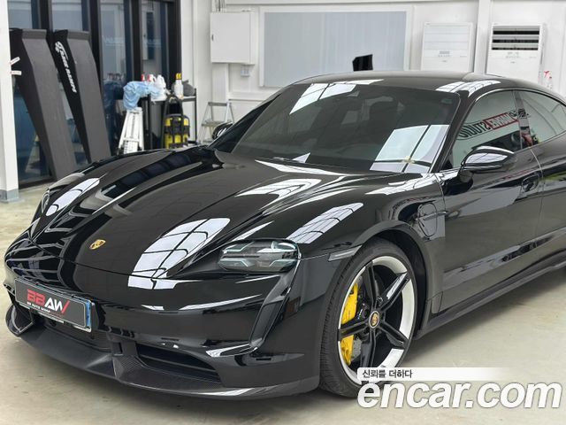 Porsche Taycan Turbo S - фото 0