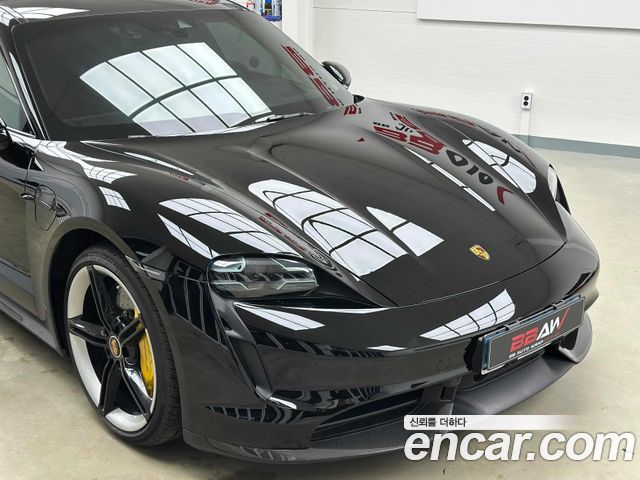Porsche Taycan Turbo S - фото 4