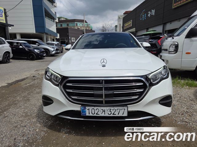Mercedes-Benz E-Class W214 E220d 4MATIC Exclusive - фото 1