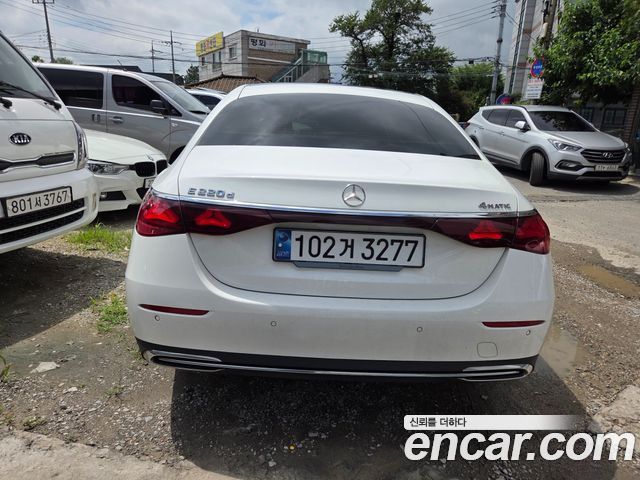 Mercedes-Benz E-Class W214 E220d 4MATIC Exclusive - фото 3