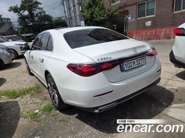Mercedes-Benz E-Class W214 E220d 4MATIC Exclusive - фото 4