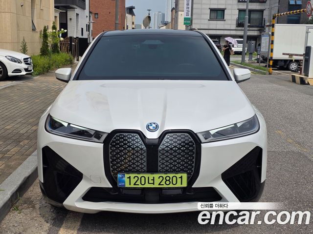 BMW iX xDrive50 Sports Plus - фото 1