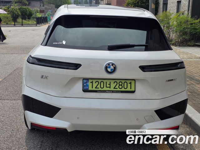 BMW iX xDrive50 Sports Plus - фото 4