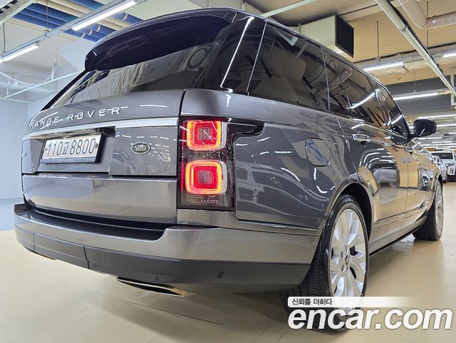 Land Rover Range Rover 4-го поколения 4.4 SDV8 AB LWB DIESEL - фото 4