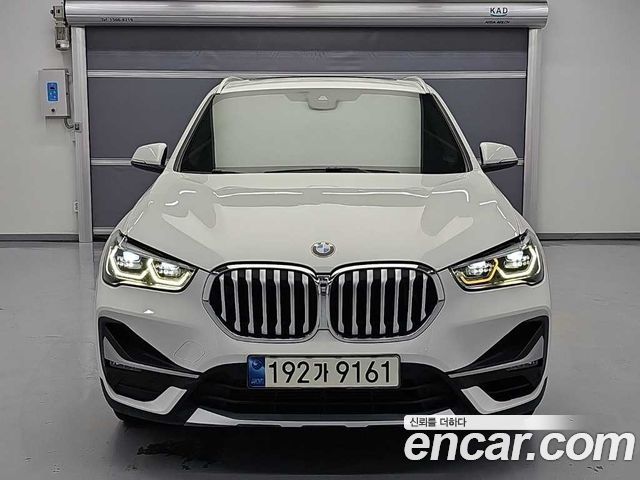 BMW X1 F48 xDrive 20i xLine - фото 1