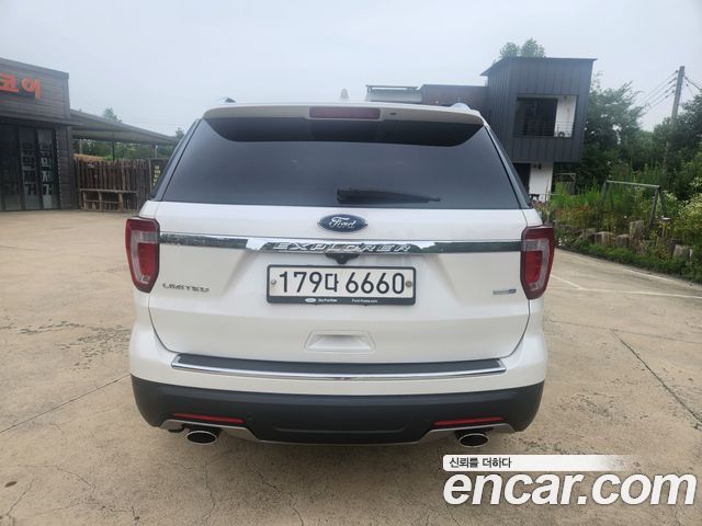 Ford Explorer 2.3 Limited 4WD 5th - фото 3