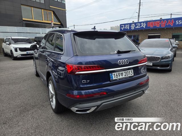 Audi Q7 45 TDI Quattro Premium - фото 3