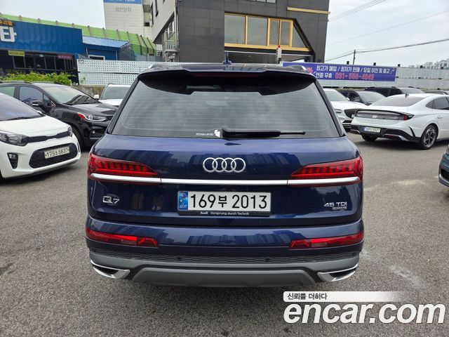 Audi Q7 45 TDI Quattro Premium - фото 4