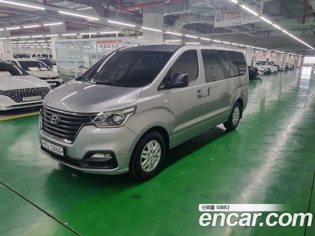 Hyundai Starex Новый Van 5-Seater Modern - фото 1