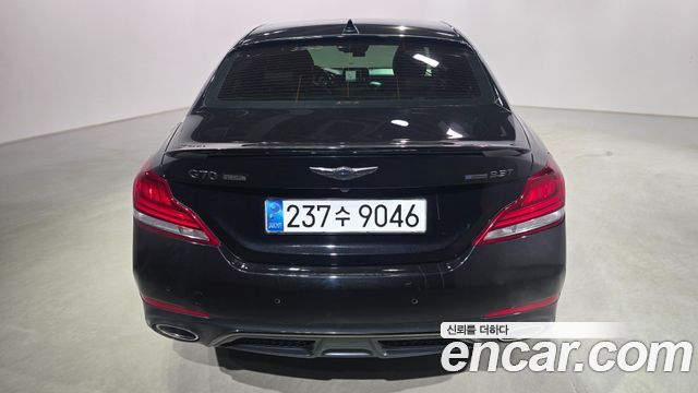 Genesis G70 3.3T Sport AWD Prestige - фото 3