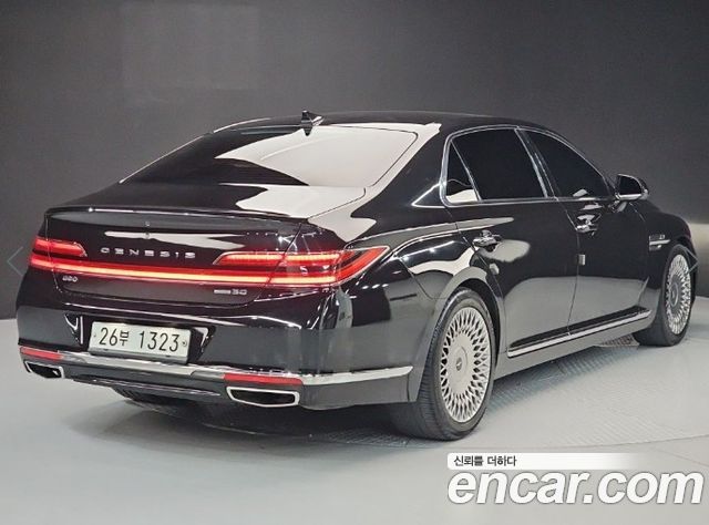 Genesis G90 5.0 AWD Prestige - фото 3