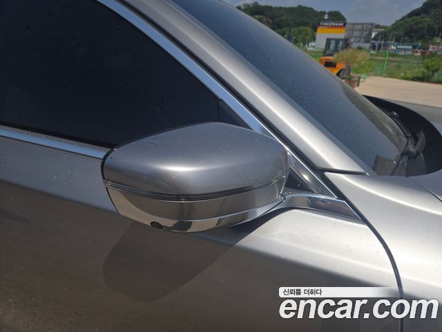 BMW 7-Series G11 740i M Sport - фото 1