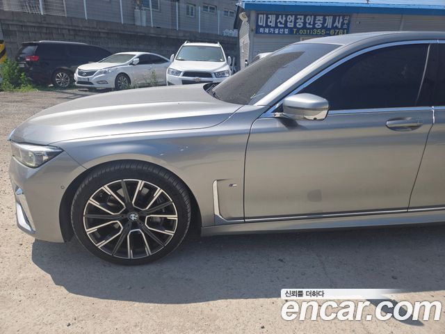 BMW 7-Series G11 740i M Sport - фото 4