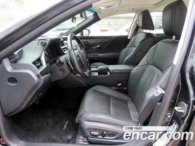 Lexus ES 7-го поколения Executive - фото 4