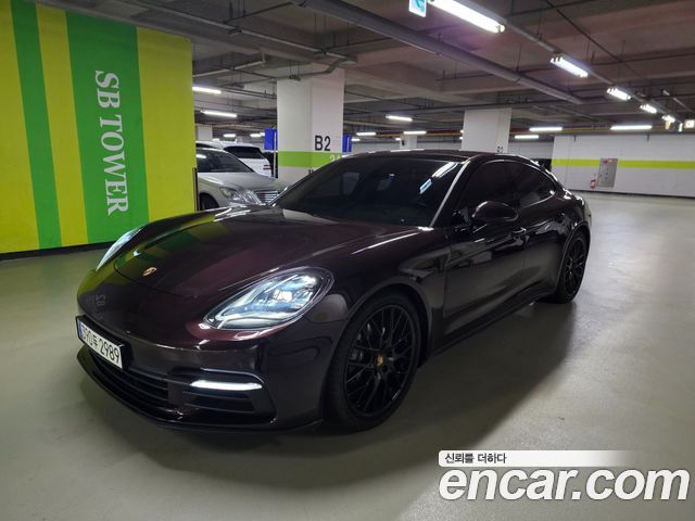 Porsche Panamera 3.0 AWD - фото 0