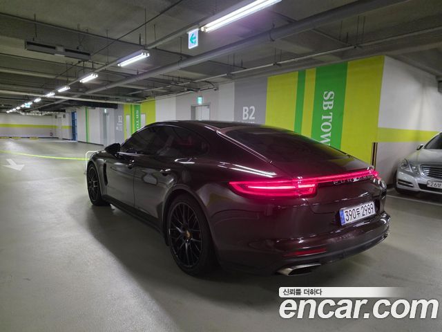Porsche Panamera 3.0 AWD - фото 3