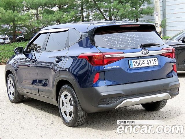 Kia Seltos Diesel 1.6 2WD Trendy - фото 1