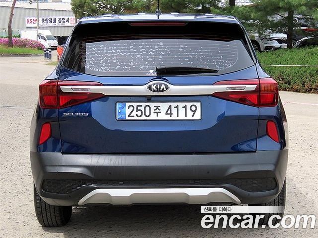 Kia Seltos Diesel 1.6 2WD Trendy - фото 3