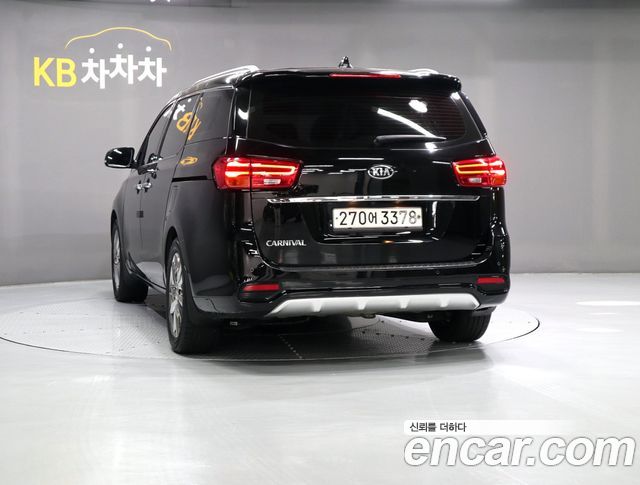 Kia Carnival Новый 9-Seater Prstige - фото 3