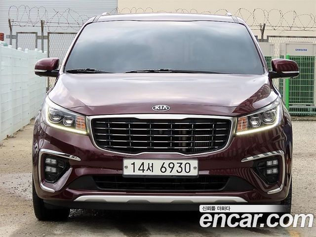 Kia Carnival Новый 7-Seater Limousine President - фото 0