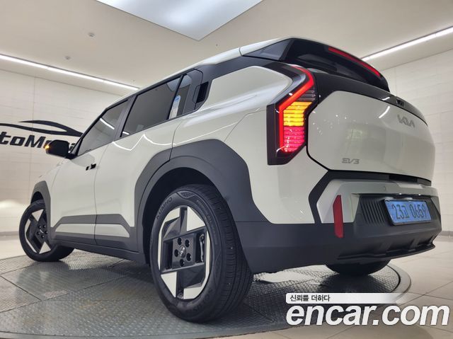 Kia EV3 Long Range 2WD AIr - фото 1