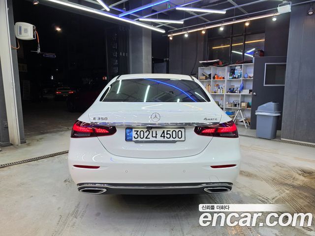 Mercedes-Benz E-Class W213 E350 4MATIC Avantgarde - фото 1