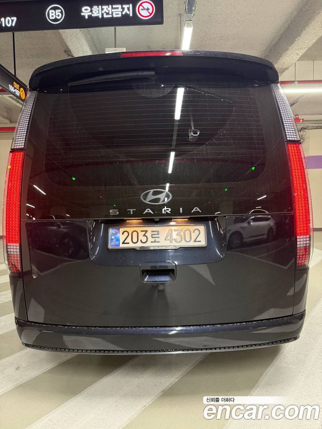 Hyundai Staria HEV 1.6 Lounge 9-Seater Inspiration - фото 3
