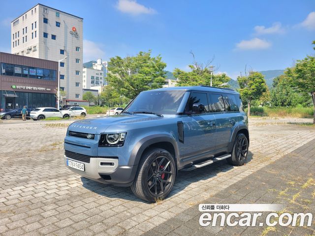 Land Rover Defender L663 110 D240 SE - фото 2