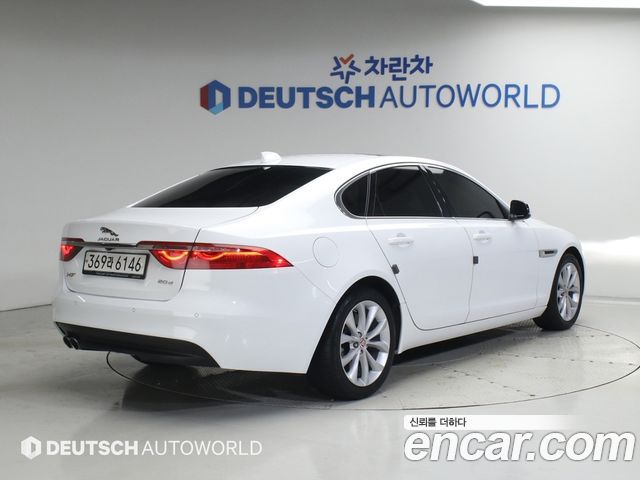 Jaguar XF X260 20d Portfolio - фото 1