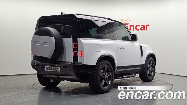 Land Rover Defender L663 90 D250 X-Dynamic SE - фото 1
