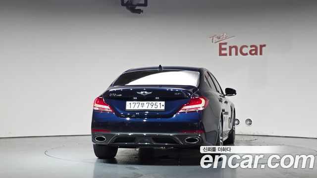 Genesis G70 2.0T Sport Package - фото 3