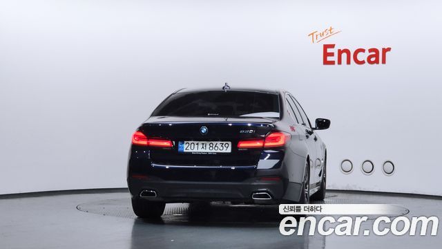 BMW 5 Series G30 530i M Sport Package - фото 3