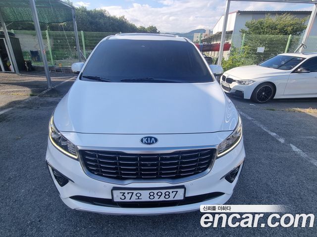Kia Carnival Новый 9-Seater Noblesse - фото 1
