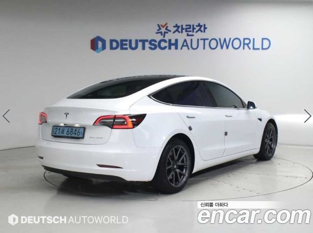 Tesla Model 3 Long Range AWD - фото 1