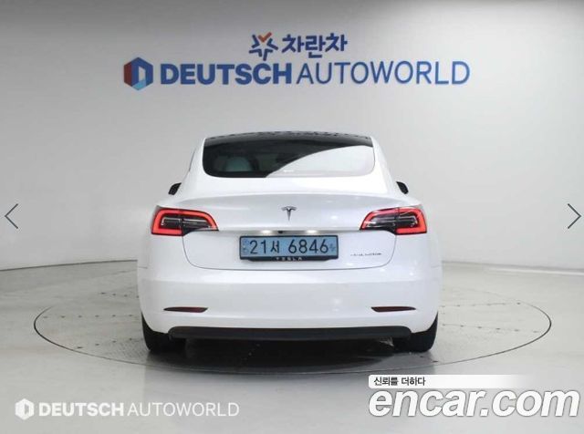 Tesla Model 3 Long Range AWD - фото 3