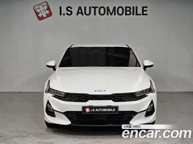 Kia K5 3-го поколения 2.0 Prestige - фото 1