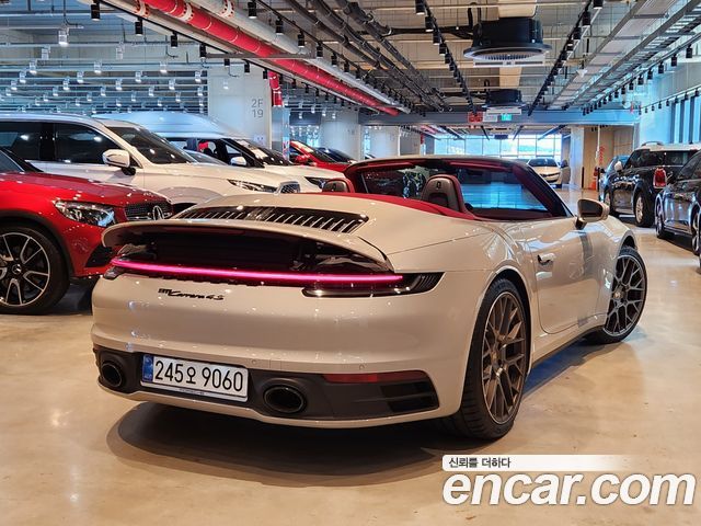 Porsche 911 Carrera 4S Cabriolet - фото 1