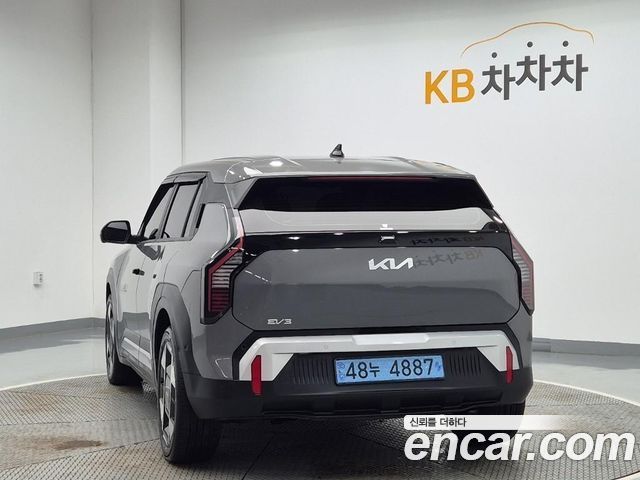 Kia EV3 Long Range 2WD AIr - фото 1