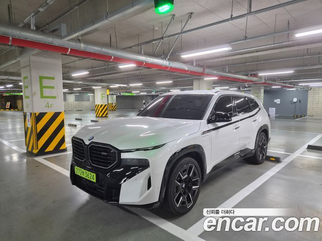 BMW XM G09 4.4 - фото 1