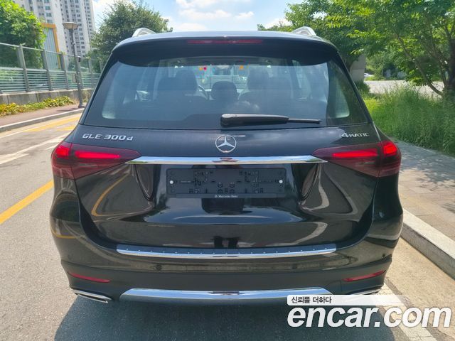 Mercedes-Benz GLE-Class W167 GLE300d 4MATIC - фото 1