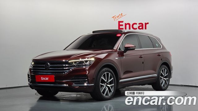 Volkswagen Touareg 3-го поколения 3.0 TDI Prestige - фото 0
