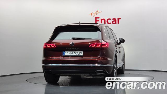 Volkswagen Touareg 3-го поколения 3.0 TDI Prestige - фото 3