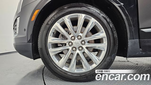 Cadillac XT5 3.6 Platinum - фото 4