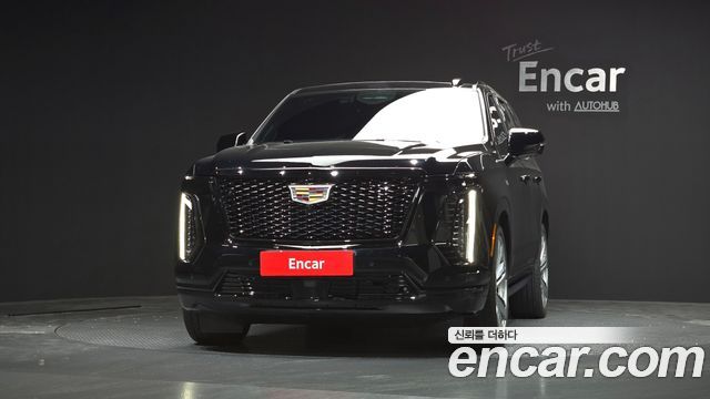 Cadillac Escalade 5-го поколения 6.2 Sports Platinum - фото 1