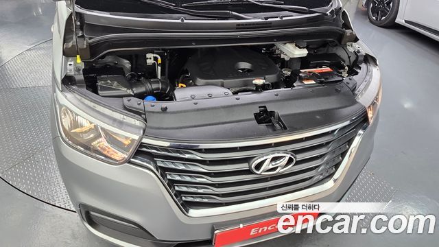 Hyundai Starex New Van 5-Seater Modern - фото 4