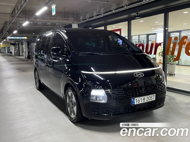 Hyundai Staria Tourer 9-Seater Modern - фото 0