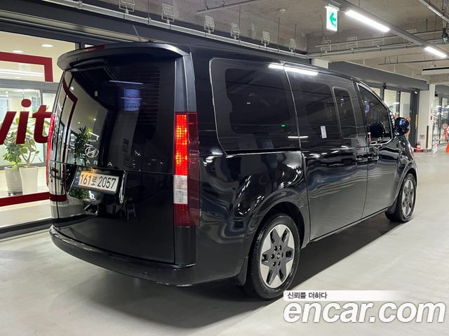 Hyundai Staria Tourer 9-Seater Modern - фото 3